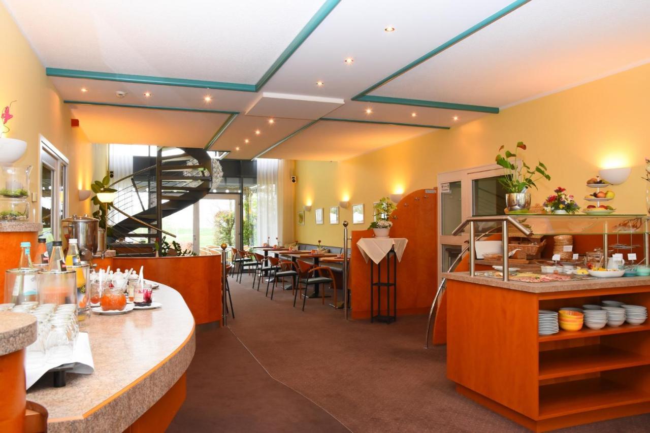 Hotel Moritz An Der Elbe Zeithain Exterior photo